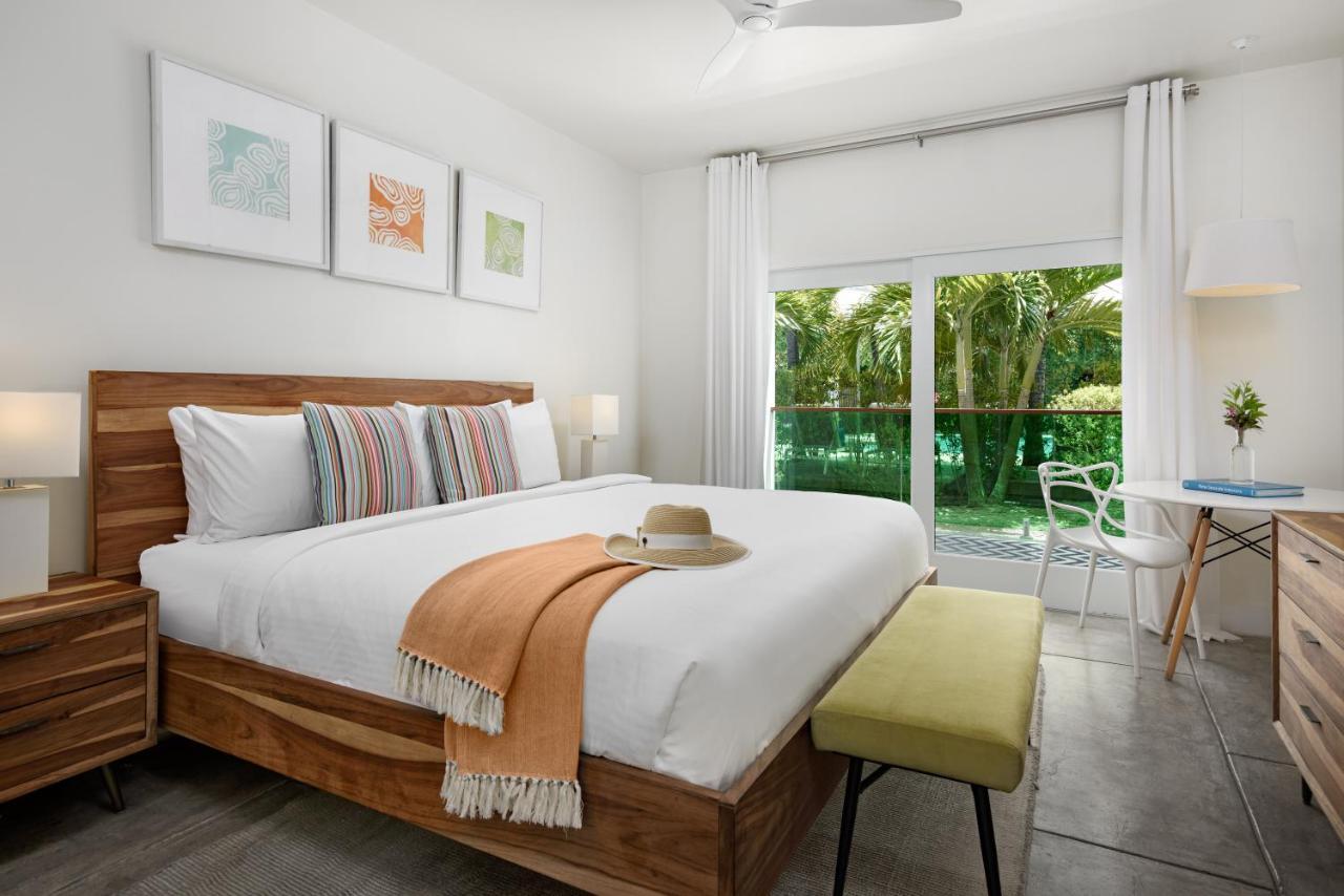 The Oasis At Grace Bay Hotel Exterior photo