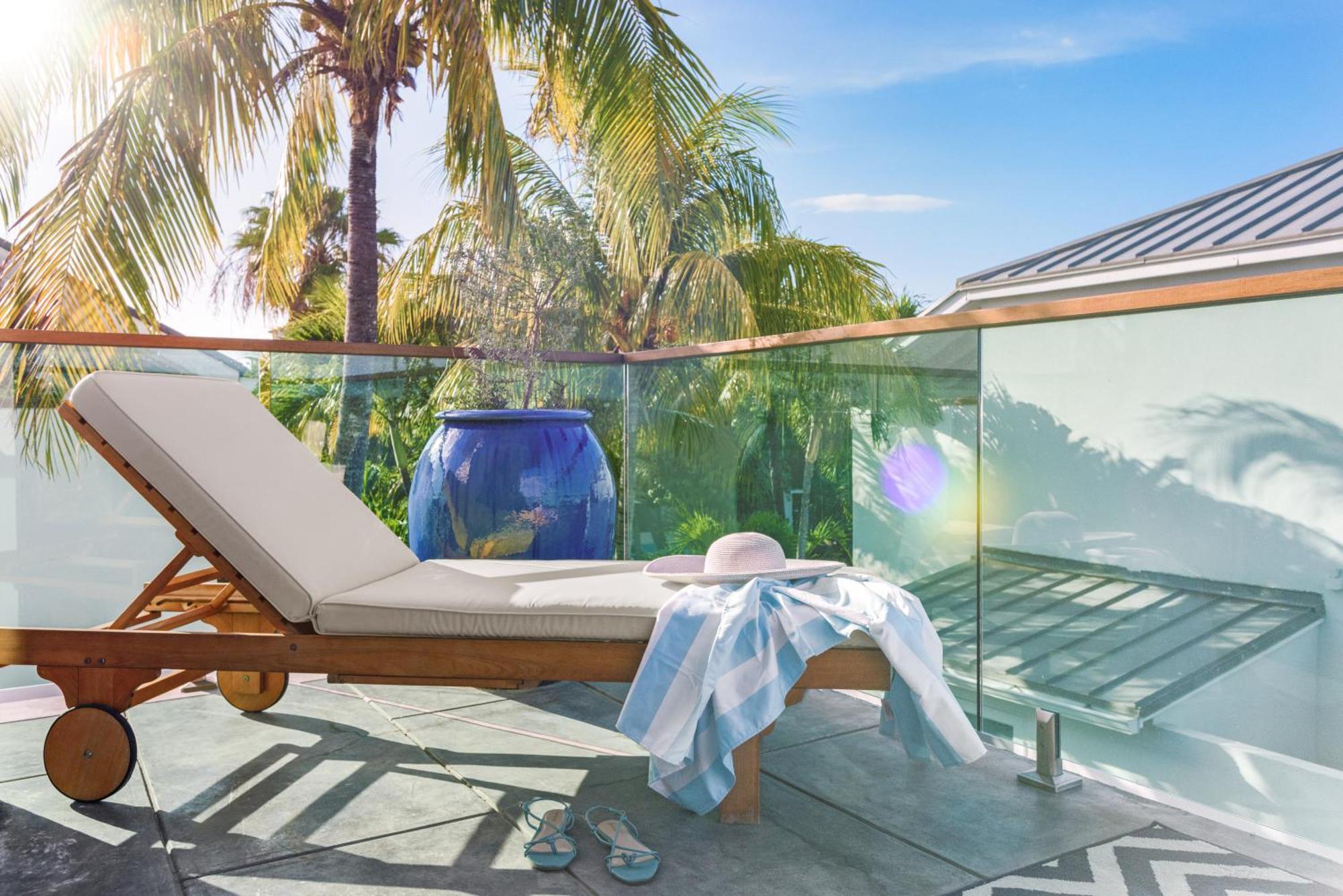 The Oasis At Grace Bay Hotel Exterior photo