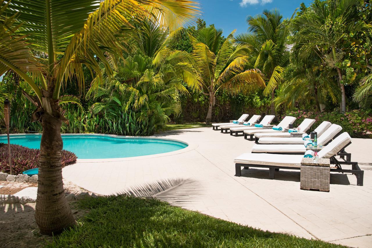 The Oasis At Grace Bay Hotel Exterior photo